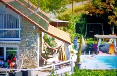 Pugny-Chatenod House | Balcon de Pugny