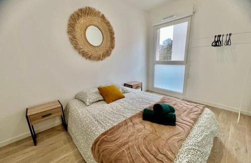 Saran Apartment | Balcon secret - T3 neuf calme, balcon, parking, proche autoroute