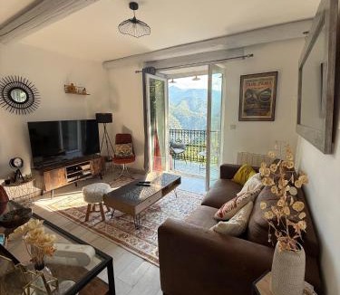 Malaussene Apartment | Balcon soleil, un havre de paix avec vue sublime