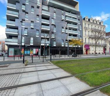 Downtown Le Havre Apartment | Balcon sur docks - 4 lits - 4 beds