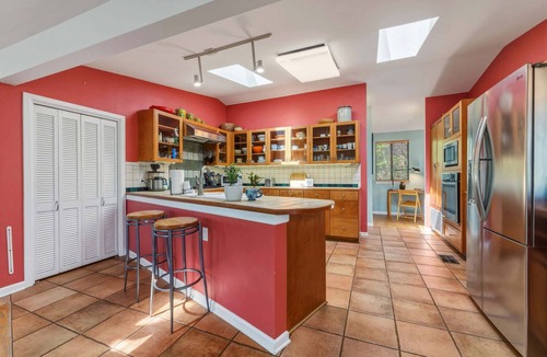 Balcones Park House | Balconies Retreat w Private Pool, Near Parks & DT!
