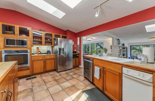 Balcones Park House | Balconies Retreat w Private Pool, Near Parks & DT!