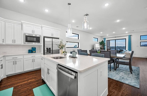 Rowlett House | Balcony 3BR Retreat with Lake View