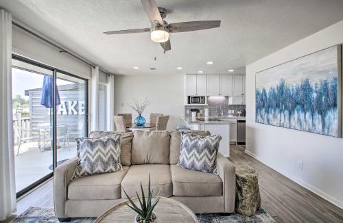 Hot Springs House | Balcony & Lake Access: Hot Springs Getaway!
