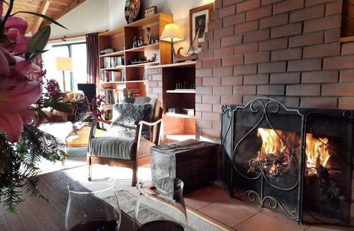 Haruru Bed & Breakfast | Balcony river views and great value