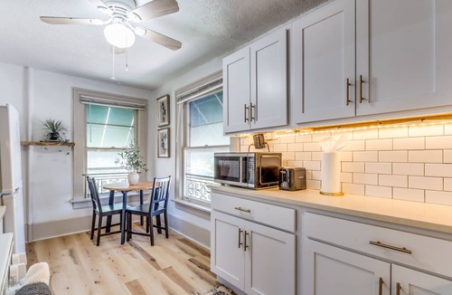 Wichita Apartment | Balcony View in Delano - Travel Nurse Oasis W/W&D