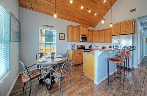 Flour Bluff House | Balcony w/Bay View | Shared Pool + Boat Dock | Fat Flounder by AvantStay