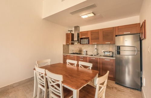 Las Terrenas Apartment | Balcony With Views 5 Guests 2 BR Sublime