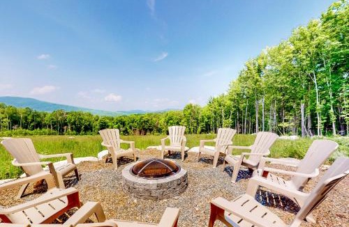 Rangeley Plantation House | Bald Mountain View Cabin