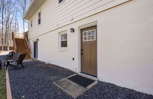 Warrenton Apartment | Baldwin Flat Furnished 2BR Long-Term Stays