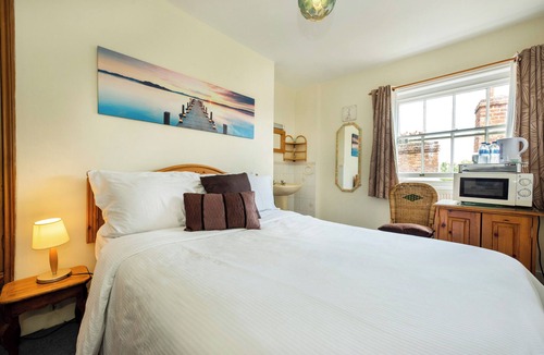 Stourport-on-Severn Bed & Breakfast | Baldwin House
