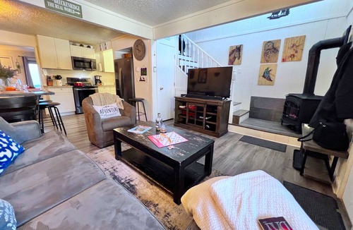 Baldy Mountain Ski Chalet | Baldy Mountain Basecamp - Pet Friendly! - Free Shuttle Access