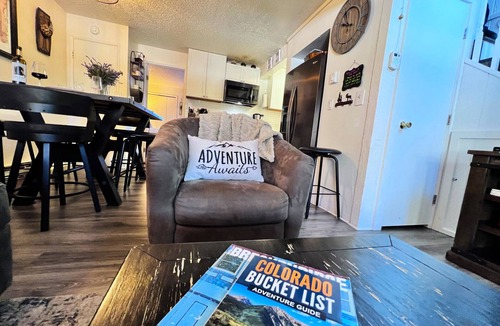 Baldy Mountain Ski Chalet | Baldy Mountain Basecamp - Pet Friendly! - Free Shuttle Access