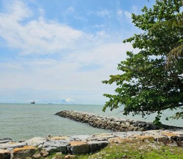 Kuala Sungai Baru Cabin | Balek Kualé