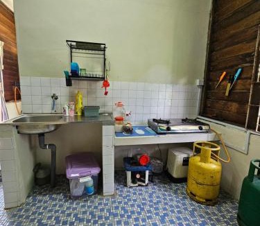 Kuala Sungai Baru Cabin | Balek Kualé