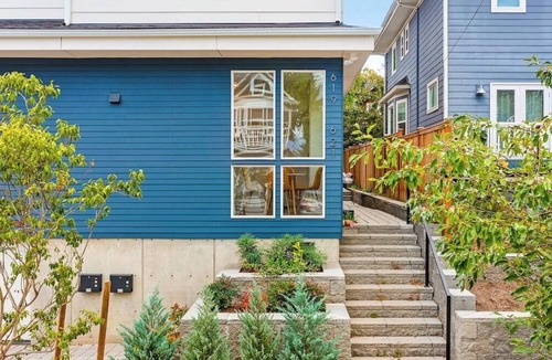 Capitol Hill Apartment | Balerion's Shadowed Suite