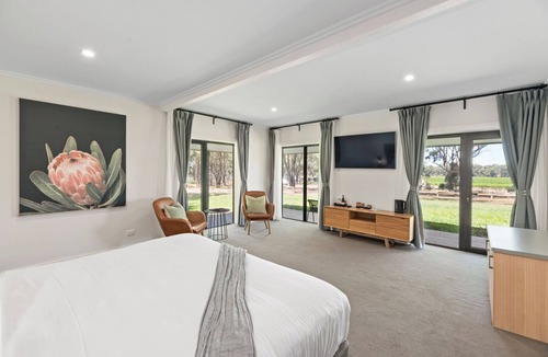 Maiden Gully Hotel | Balgownie Estate Bendigo