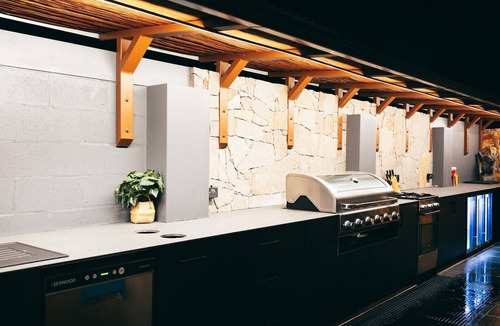 Nelson Bay Apartment | Bali at the Bay