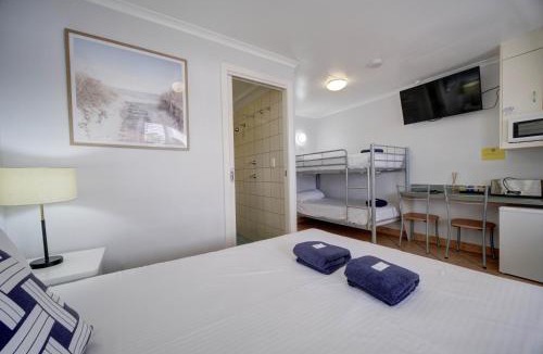 Tuncurry Hotel | Bali Hi Motel