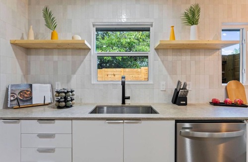 Austin Villa | Bali Inspired | Ping-Pong | Yoga | Massage | Bocce