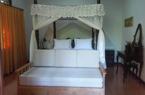 Songan Bed & Breakfast | Bali North Beach Villa