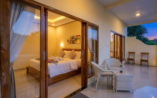 Mushroom Bay Resort | Bali Nusa Cottage