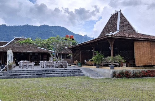 Borobudur Cabin | Balkondes Tuksongo