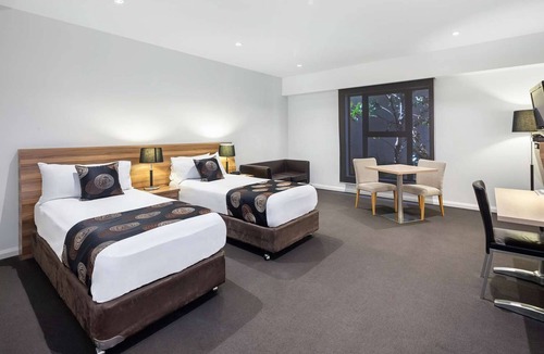 Golden Point Hotel | Ballarat Suites