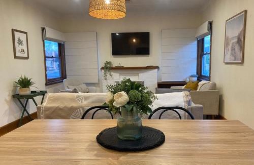 Wendouree House | Ballarat Wonderland!