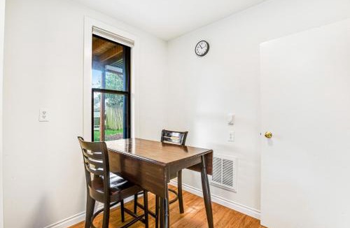 Sunset Hill Hotel | Ballard Bliss Studio