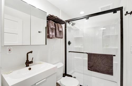 Sunset Hill Hotel | Ballard Bliss Studio