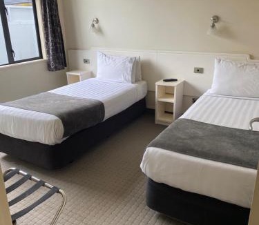 Taradale Hotel | Ballina Motel