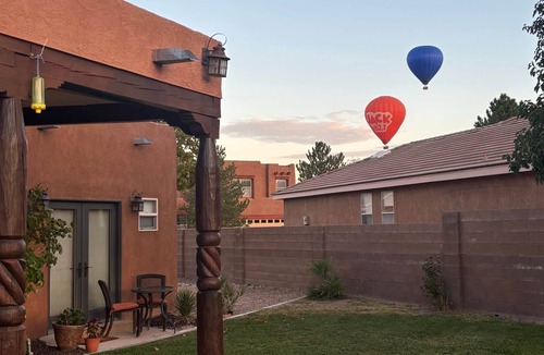 North Valley House | Balloon House Hideaway LLC