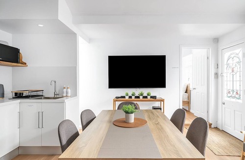 Balmain House | Balmain Garden Hideaway with BBQ