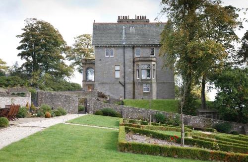 Dunfermline House | Balmule House