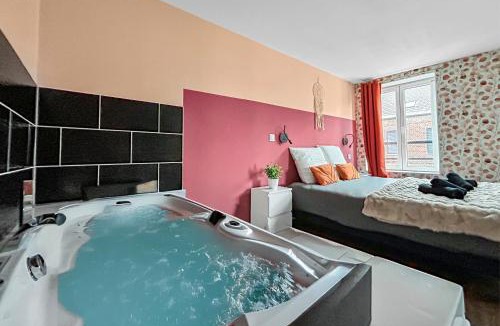 Tourcoing Apartment | Balnéo Privée Wifi Fibre Chic & Détente Romantique