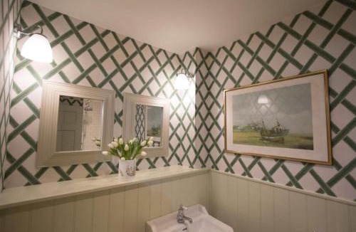 Invergordon Ski Chalet | Balnagown Estates Peat Cottage