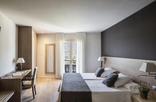 Caldes de Montbui Hotel | Balneari Termes Victòria
