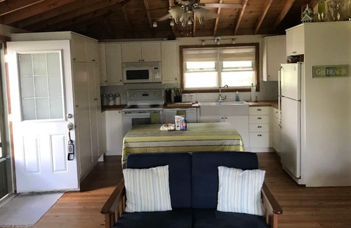 Coboconk Cottage | Balsam Lake Cottage with additional Guest Chalet
