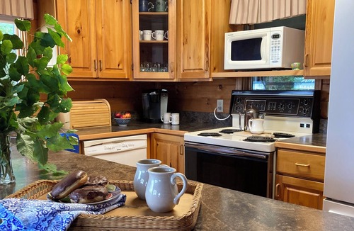 Victoria Road House | Balsam Lake House: Where Adventure & Comfort Meet