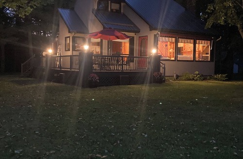 Victoria Road House | Balsam Lake House: Where Adventure & Comfort Meet