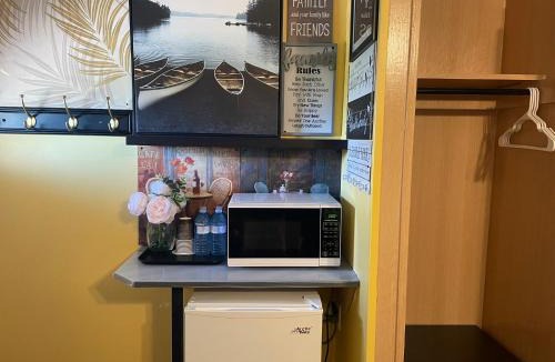 Rosedale Hotel | Balsam Lake Motel