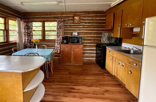 Rosedale Cottage | Balsam Lake Villa Cottages: 2-Bedroom Cottage #11