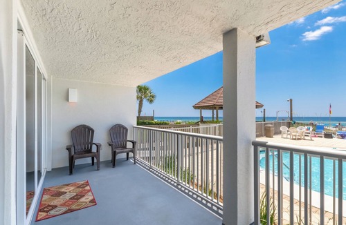 Orange Beach Condo | BAM! SPECIAL! EASTER WEEKEND 149 night ! BEACH FRONT! JUST STEPS TO THE BEACH!