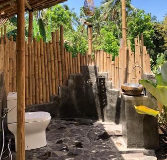 Banyuwangi Bed & Breakfast | Bamboo & B