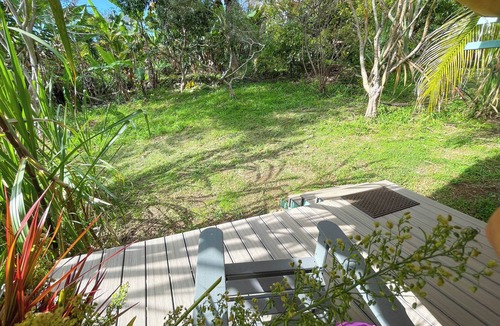 Kealakekua Apartment | Bamboo Canopy with Shared Bath and Common House