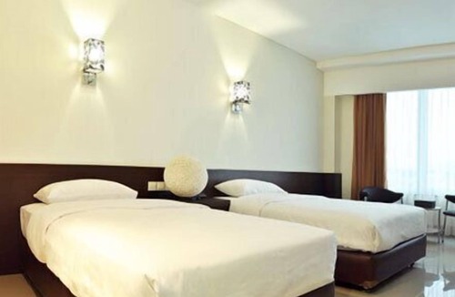 Palmerah Hotel | Bamboo Inn Hotel & Cafe