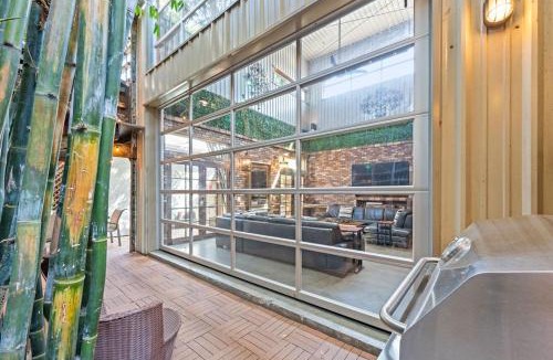 Logan Heights House | Bamboo Loft 6BR, 24 guests