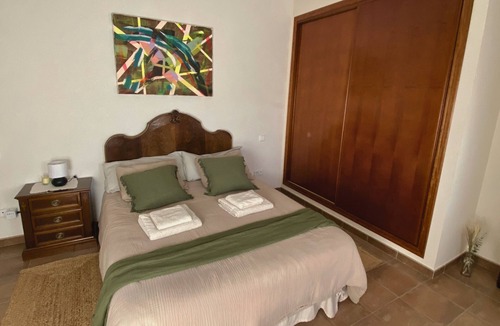 Alzira Other | Bamboo Room with mountain views and lots of natural light