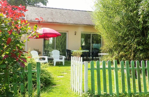 Missillac House | BAMBOO ZEN GITE IN A PEACEFUL NATURAL SETTING PETS WELCOME